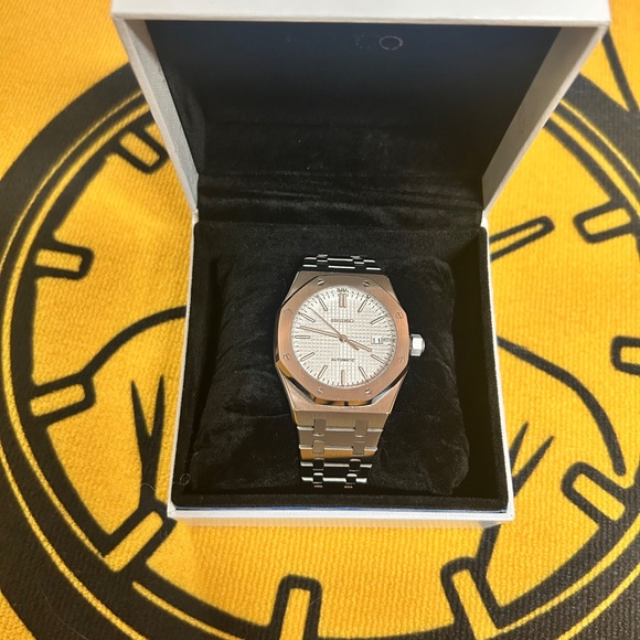 Seiko Custom Royal Oak Style – Automatic Men’s Watch, Stainless Steel, Silver Di - Picture 8 of 10